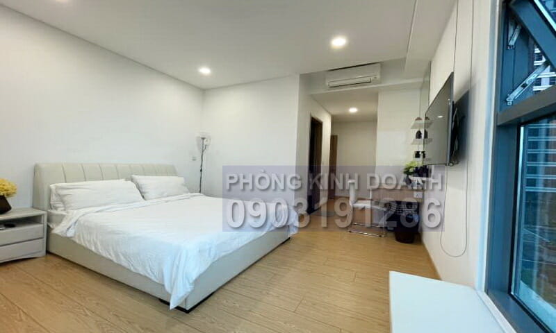 Cho thuê căn hộ Sunwah Pearl tầng 9 có nội thất 2 phòng ngủ view quận 1