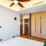 Sala Sarina cho thuê 2 phòng ngủ view L81 lầu 5 toà A nội thất 2 phòng ngủ