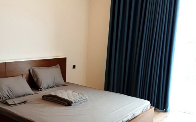 Căn hộ Sala Sarina cho thuê 2 phòng ngủ view L81 tầng 4 tháp B nhà đẹp