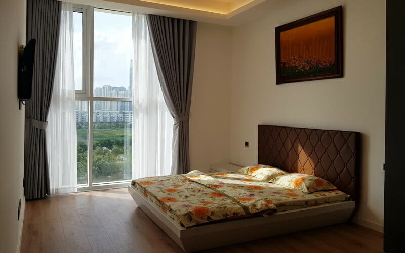 Căn hộ Sala Sarina cho thuê 2 phòng ngủ view L81 lầu 6 toà B đủ nội thất