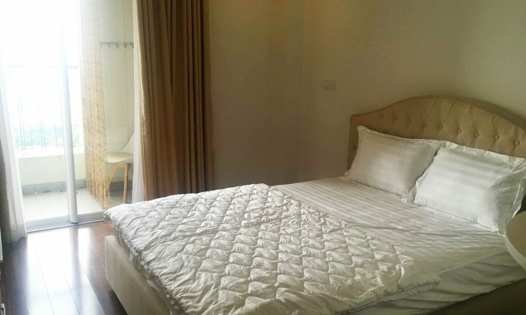 Cho thuê Thảo Điền Pearl 2 phòng ngủ lầu 11 block A nhà đẹp view hồ bơi