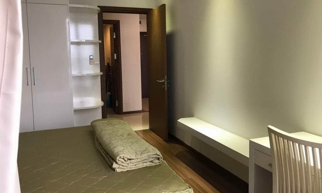 Cho thuê Thảo Điền Pearl 2 phòng ngủ lầu 12 nội thất cao cấp view sông