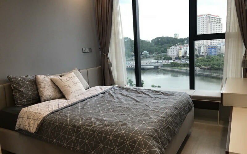 Vinhomes Golden River cho thuê tầng 4 toà Aqua 3 nội thất xịn 3 phòng ngủ