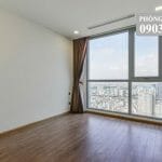 Cho thuê căn hộ Vinhomes view thành phố tầng 40 P7 nhà trống 2 phòng ngủ