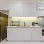 Vinhomes Central Park cho thuê lầu 6 L5 đủ nội thất view hồ bơi 1 phòng ngủ