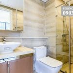 Vinhomes Golden River cho thuê view sông 2 phòng ngủ lầu 15 A1 nhà trống