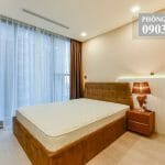 Vinhomes Golden River cho thuê view sông 2 phòng tầng 20 A1 nội thất xịn