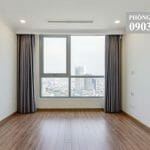 Vinhomes Central Park cho thuê tầng 25 thoáng L6 đủ nội thất 3 phòng ngủ