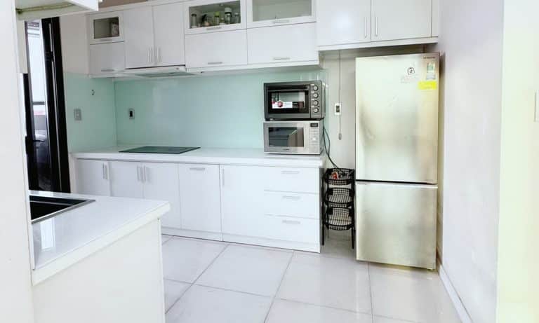 Cho thuê căn hộ The Ascent tầng 10 nội thất xịn 2 phòng ngủ view L81
