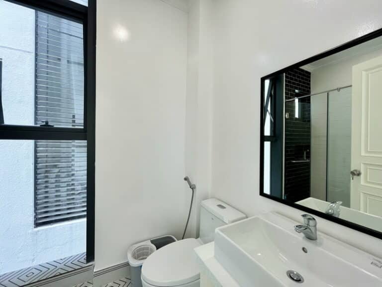 Bán căn hộ 3 phòng ngủ duplex Dlusso nội thất cơ bản, view đẹp