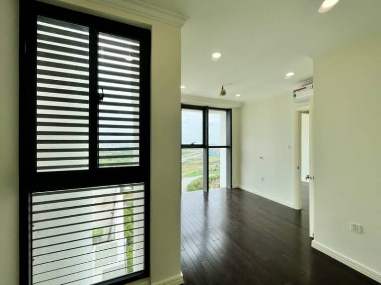 Bán căn hộ 3 phòng ngủ duplex Dlusso nội thất cơ bản, view đẹp