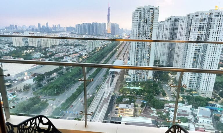 Cho thuê căn hộ Gateway Thảo Điền 3 phòng ngủ view L81 tháp B nhà trống