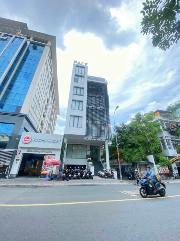 Bán tòa nhà văn phòng 2 mặt tiền Nguyễn Trãi Quận 1