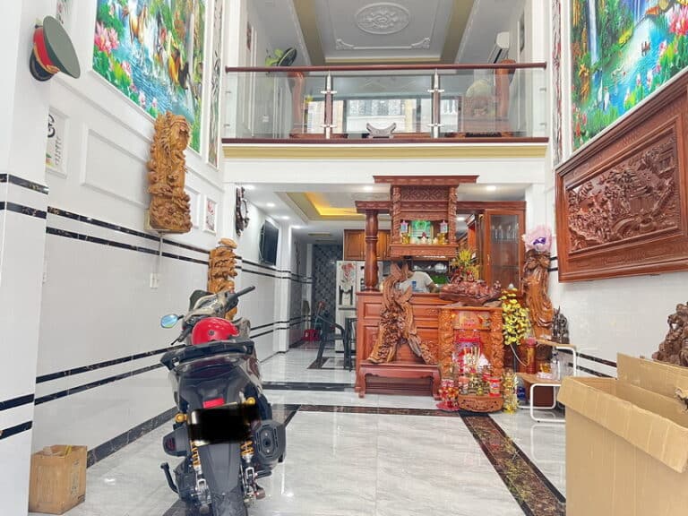 Bán nhà mặt tiền đường Phạm Văn Chiêu, Gò Vấp, nhà có thang máy