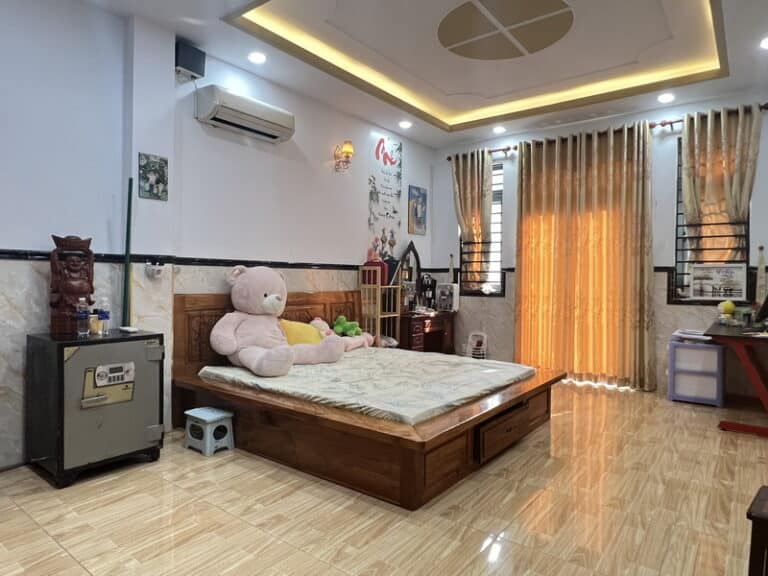 Bán nhà mặt tiền đường Phạm Văn Chiêu, Gò Vấp, nhà có thang máy