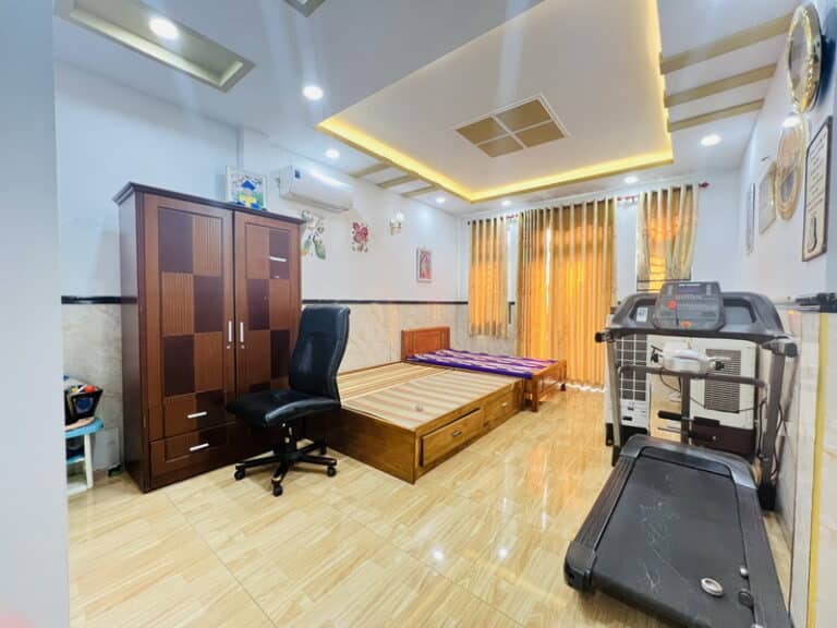Bán nhà mặt tiền đường Phạm Văn Chiêu, Gò Vấp, nhà có thang máy