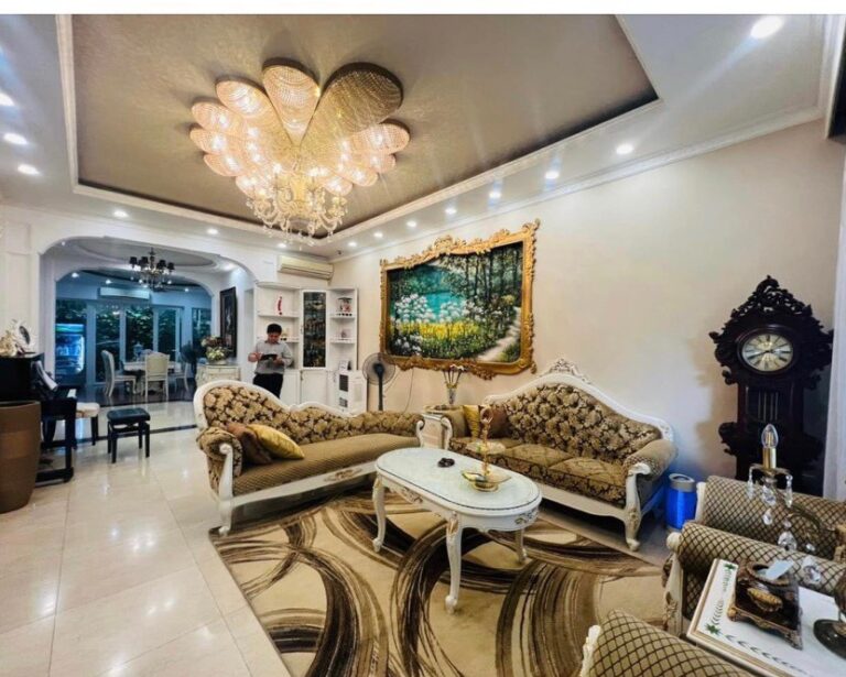 Cho thuê biệt thự Saigon Pearl 147 m2 4 phòng ngủ nội thất xịn quận Bình Thạnh