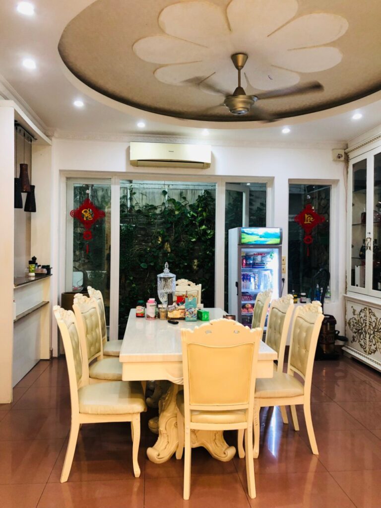 Cho thuê biệt thự Saigon Pearl 147 m2 4 phòng ngủ nội thất xịn quận Bình Thạnh