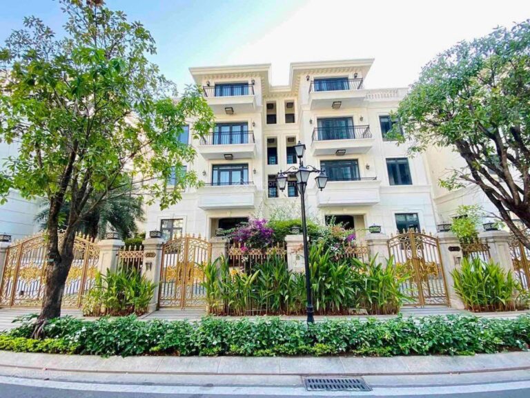 Cho thuê biệt thự cao cấp Vinhomes Ba Son Quận 1 đầy đủ nội thất