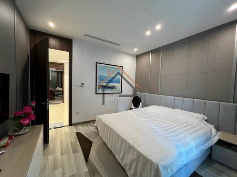 Cho thuê biệt thự Vinhomes Golden River diện tích 225m2 Nhà đẹp