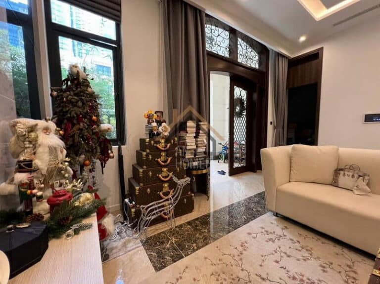 Cho thuê biệt thự Vinhomes Golden River diện tích 225m2 Nhà đẹp