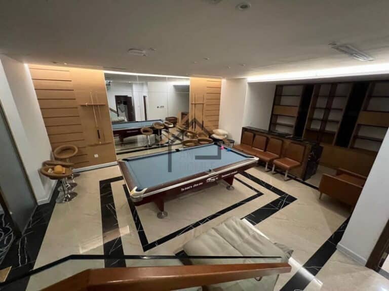 Cho thuê biệt thự Vinhomes Golden River diện tích 225m2 Nhà đẹp