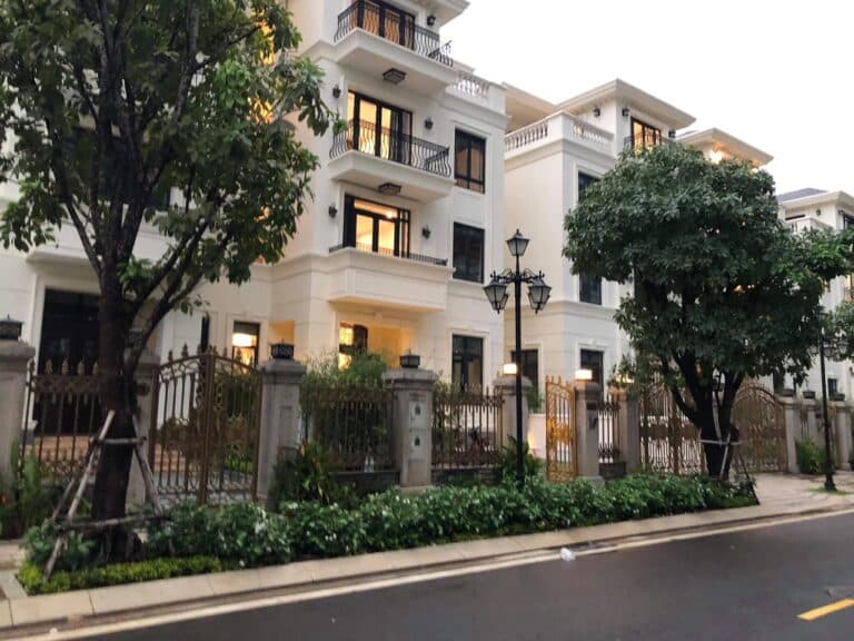Cho thuê biệt thự Vinhomes Golden River diện tích 225m2 Nhà đẹp