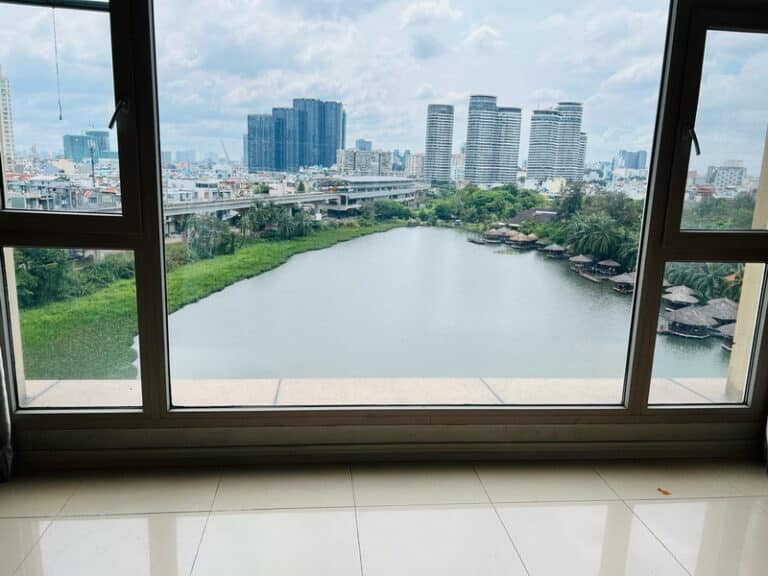 Cantavil Hoàn Cầu Bình Thạnh bán view hồ Văn Thánh 3 phòng ngủ full nội thất