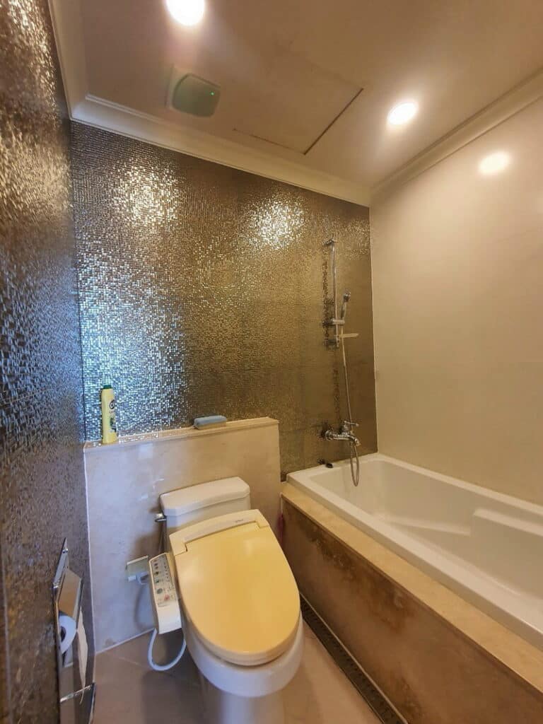 Cho thuê Căn hộ Cantavil Hoàn Cầu view hồ Văn Thánh 3 phòng ngủ nội thất đẹp
