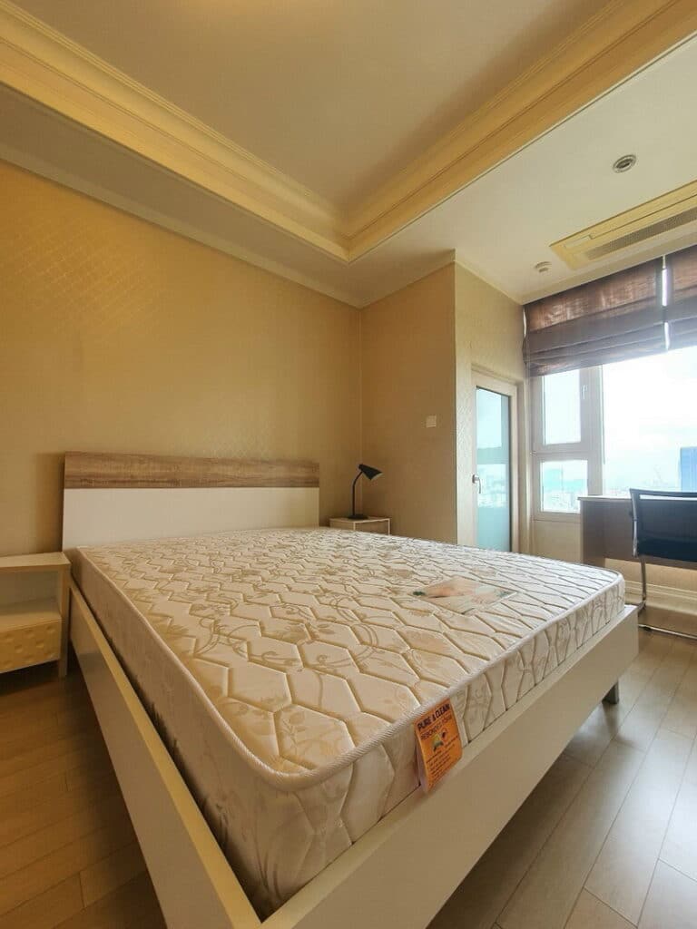 Cho thuê Căn hộ Cantavil Hoàn Cầu view hồ Văn Thánh 3 phòng ngủ nội thất đẹp