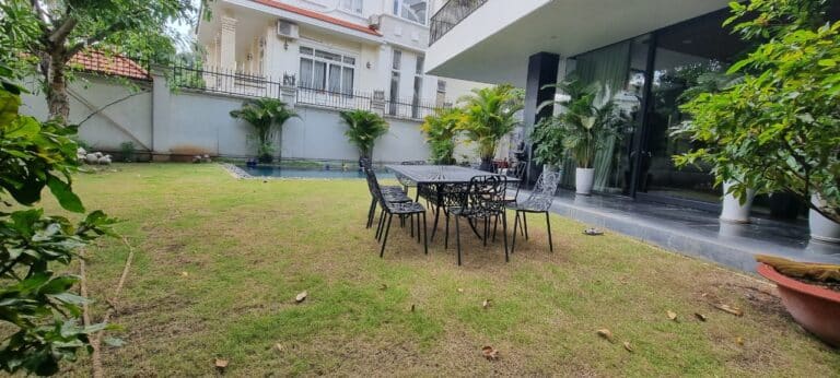 Cho thuê biệt thự Compound Nguyễn Văn Hưởng full nội thất