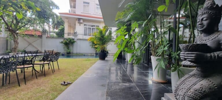 Cho thuê biệt thự Compound Nguyễn Văn Hưởng full nội thất