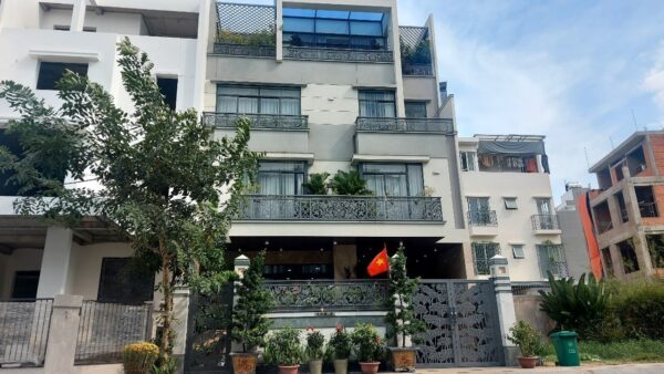 Cho thuê nhà phố Saigon Mystery Hưng Thịnh nội thất hoàn thiện