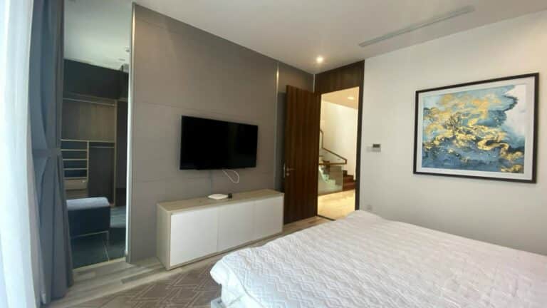 Cho thuê biệt thự cao cấp Vinhomes Ba Son Quận 1 đầy đủ nội thất