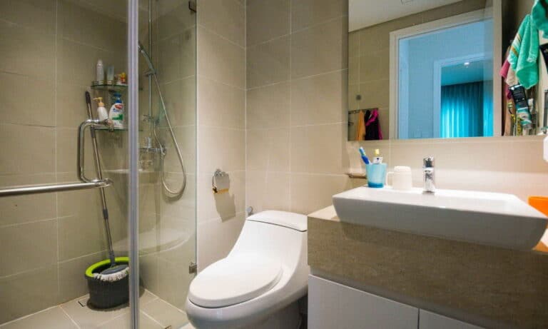 Đảo Kim Cương cho thuê căn hộ 1 phòng ngủ lầu cao có nội thất view hồ bơi