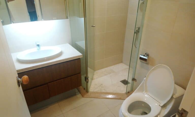 Căn hộ Saigon Pearl cho thuê 2 phòng ngủ lầu 27 toà Sapphire 1 nội thất đẹp view sông