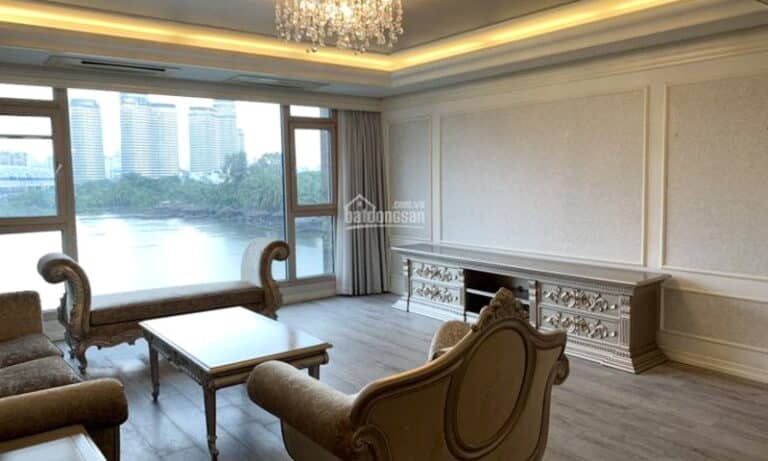 Cho thuê căn hộ Cantavil Hoàn Cầu view hồ 3 phòng ngủ tầng 3 full nội thất
