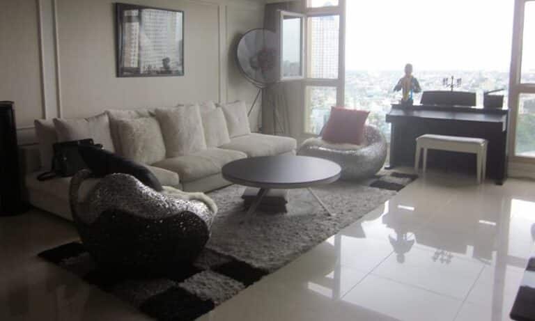 Cho thuê căn hộ Cantavil Hoàn Cầu view hồ 3 phòng ngủ lầu 11 nội thất đầy đủ