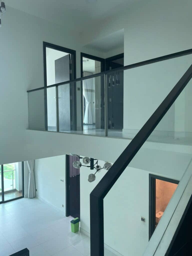 Thuê Duplex Feliz En Vista 3 phòng ngủ nhà nội thất cơ bản, lầu cao
