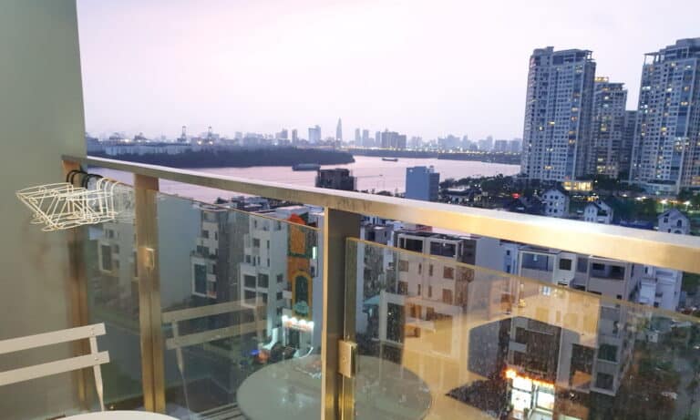 Căn hộ One Verandah cho thuê 3 phòng ngủ nội thất xịn lầu cao view sông