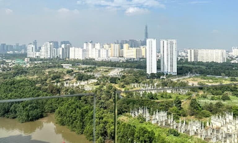 Đảo Kim Cương cho thuê 3 phòng ngủ tầng cao có nội thất view sông L81