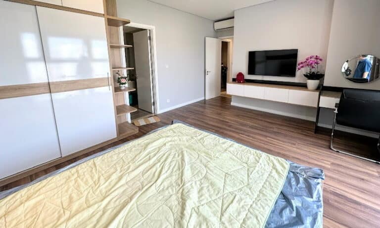 Đảo Kim Cương cho thuê 3 phòng ngủ tầng cao có nội thất view sông L81