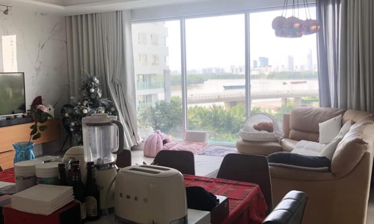 Cho thuê căn hộ Đảo Kim Cương 4 phòng ngủ lầu thấp đủ nội thất view sông