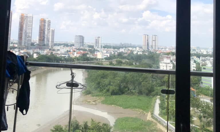 Căn hộ cho thuê Đảo Kim Cương 2 phòng ngủ lầu cao đủ nội thất view sông