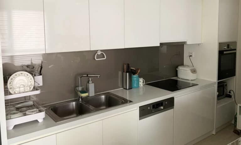 Căn cho thuê Đảo Kim Cương 2 phòng ngủ tầng trung nhà đẹp view sông L81