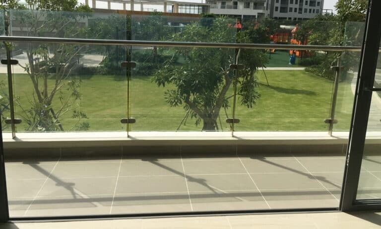 Căn hộ cho thuê Đảo Kim Cương 2 phòng ngủ tầng thấp nhà trống view mát