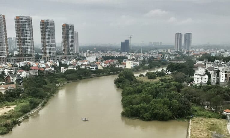 Căn hộ cho thuê Đảo Kim Cương 2 phòng ngủ lầu cao nội thất xịn view sông