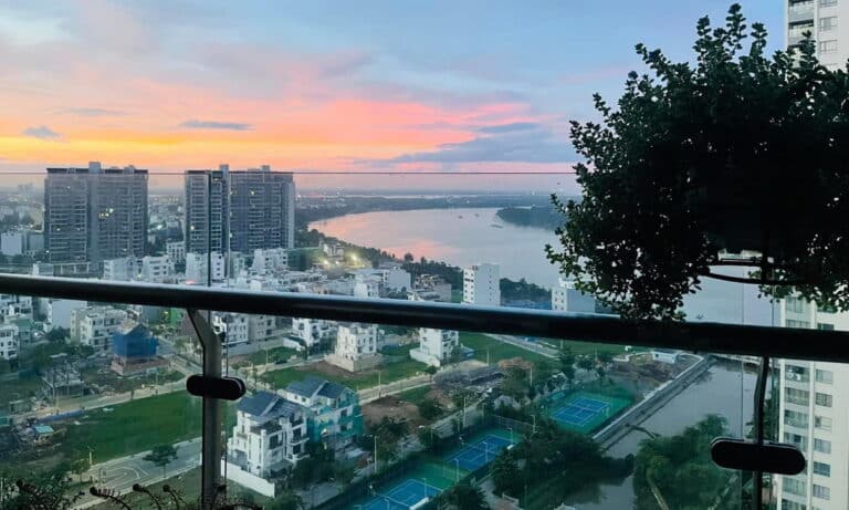 Căn cho thuê Đảo Kim Cương 2 phòng ngủ tầng cao nội thất đẹp view sông