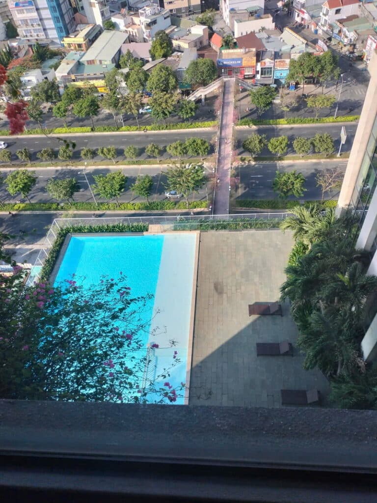 Cho thuê căn góc 2 phòng ngủ Pearl Plaza, Tầng 11, view đẹp thoáng