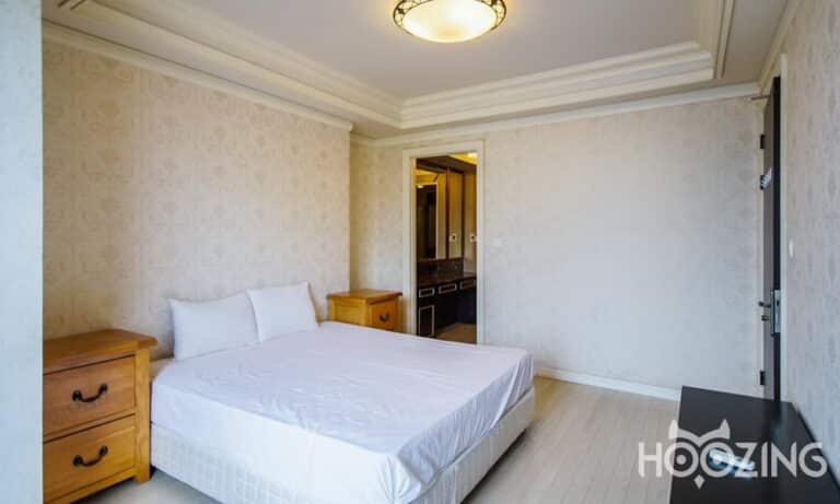 Căn hộ Cantavil Hoàn Cầu cho thuê view thoáng 3 phòng ngủ đủ nội thất